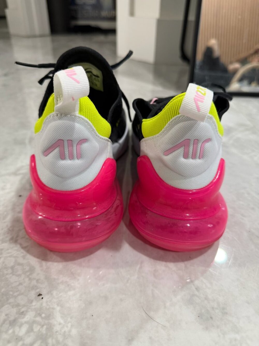 Nike Max 270 Sneakers Size 8.5 - Picture 4 of 6